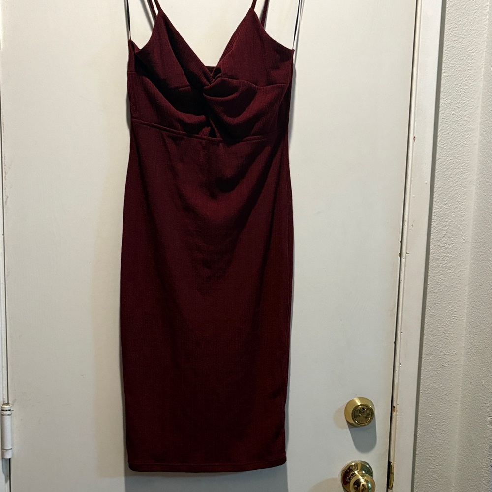 Guess Burgundy Midi Dress with Spaghetti Straps